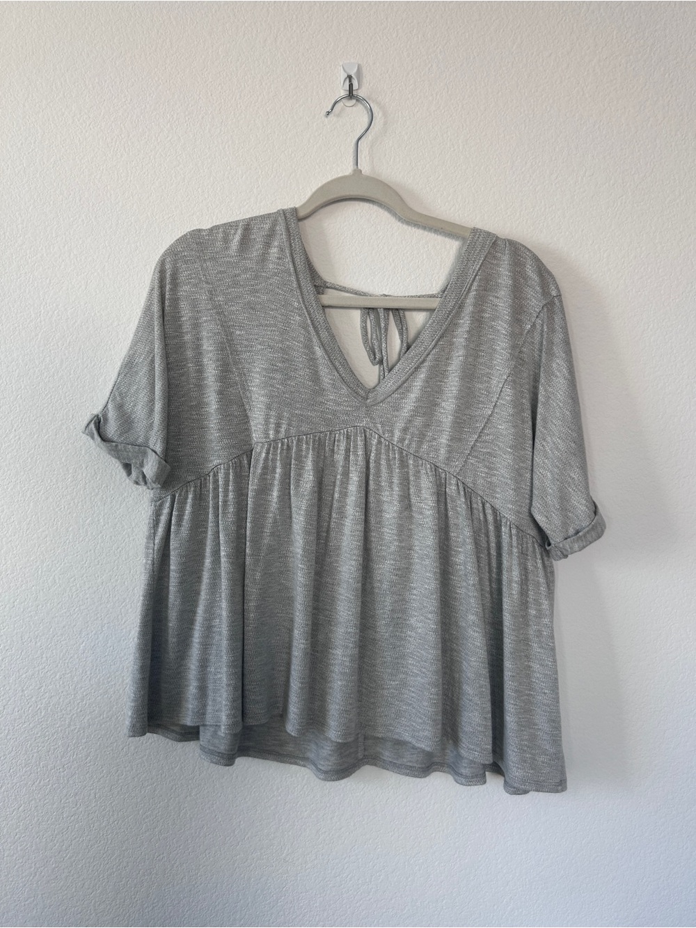 Pink Lily Heather Gray V-Neck Tie-Back Peplum Tunic